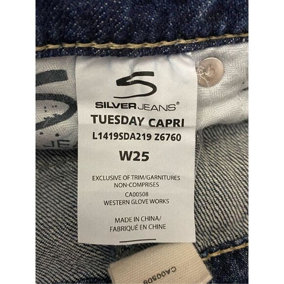 Silver Tuesday Capri Jeans Low Rise Distressed Cuffed Rolled Women’s Size W25 - Picture 6 of 9